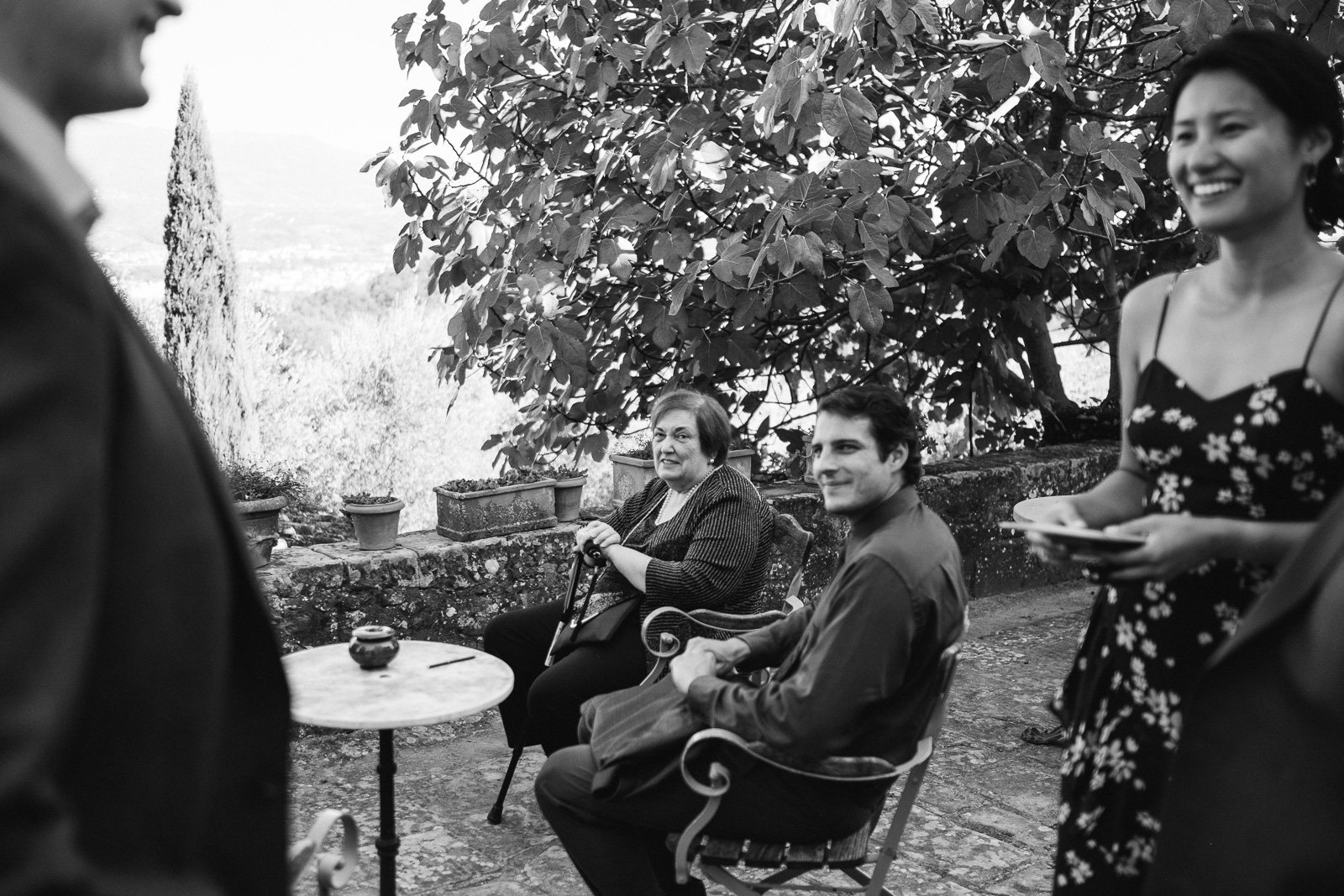 Guests arriving in the garden