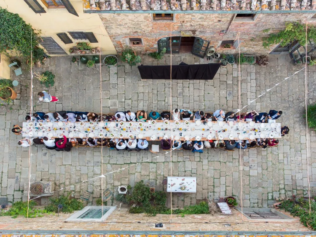 chianti wedding photographer: locanda casanova is a perfect venue for intimate wedding