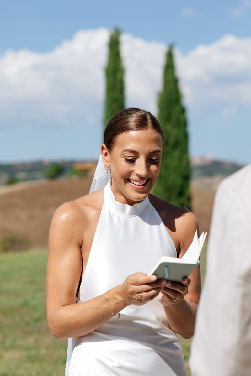 Bride reading her vows